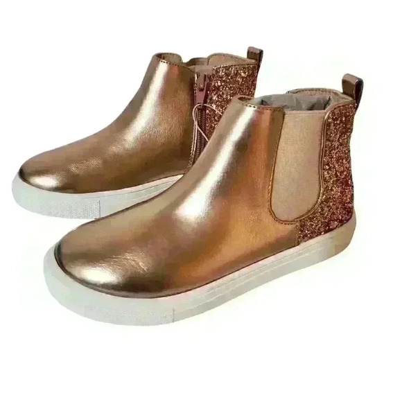 Essentials High Top Sneaker Size 13 Big Kid - Picture 1 of 8